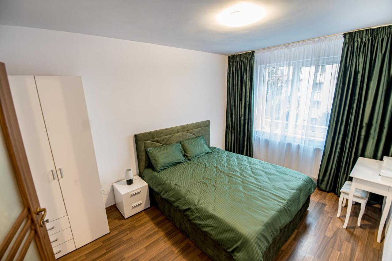 Apartament 3 Camere Royal Brasov Braşov Exterior foto