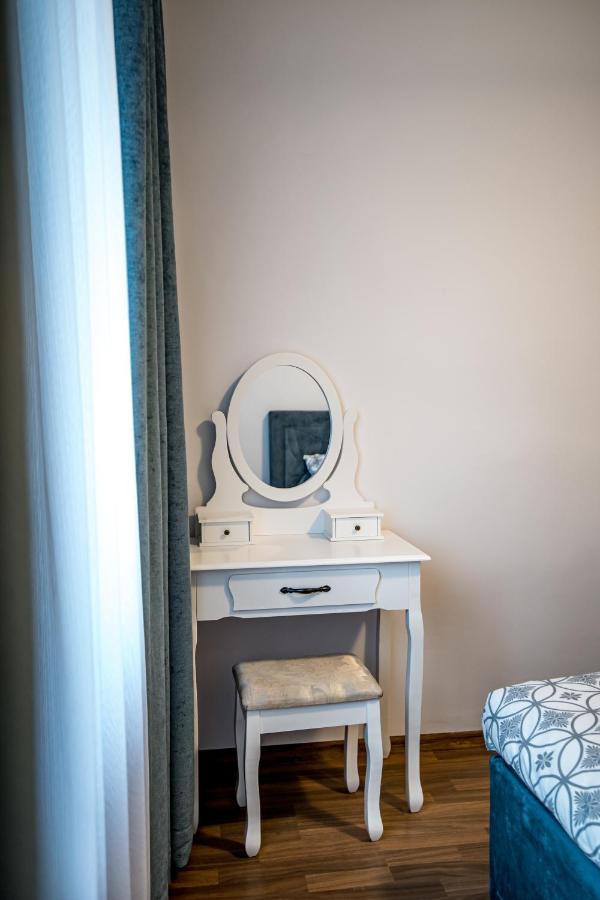 Apartament 3 Camere Royal Brasov Braşov Exterior foto