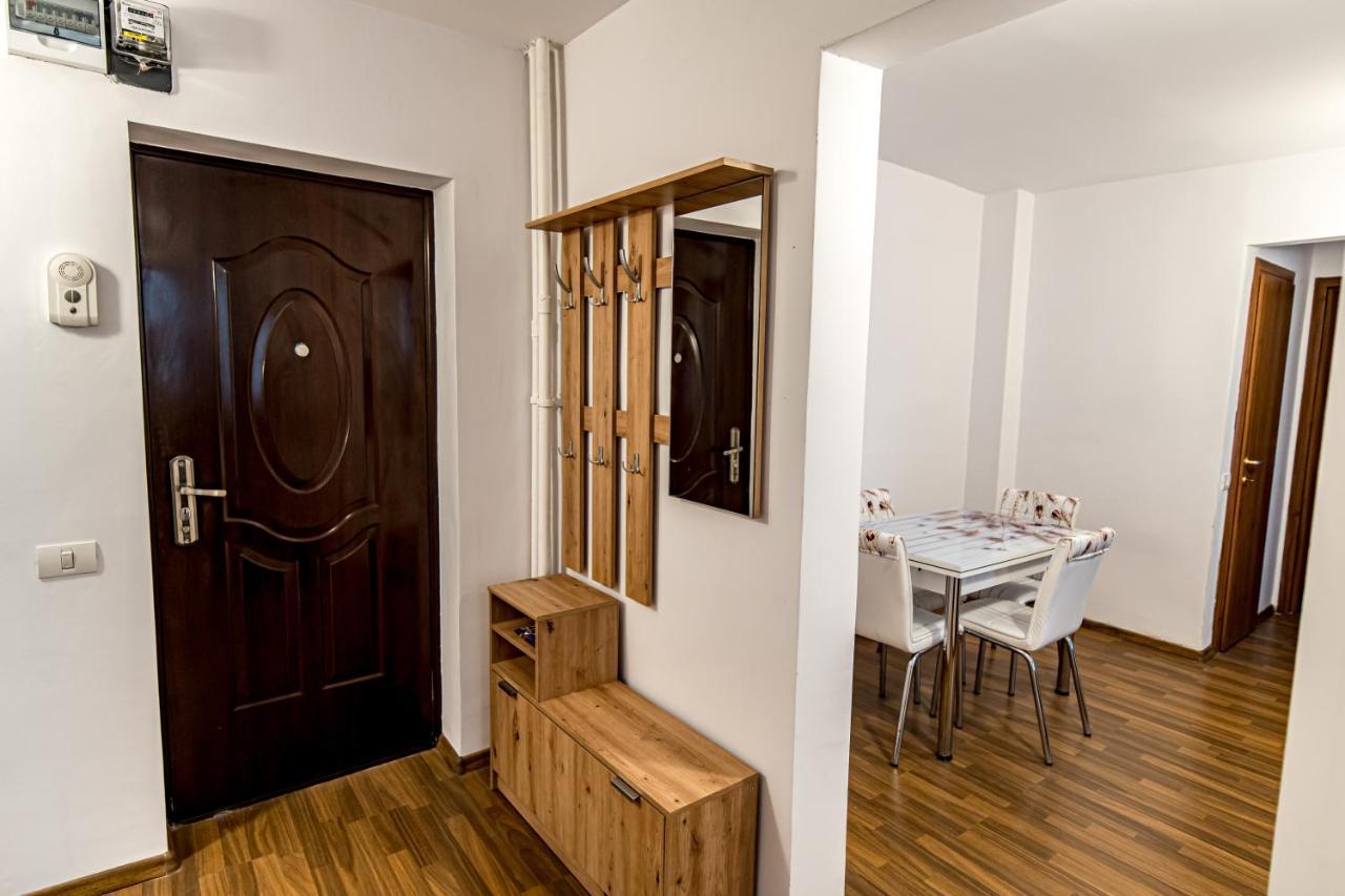Apartament 3 Camere Royal Brasov Braşov Exterior foto
